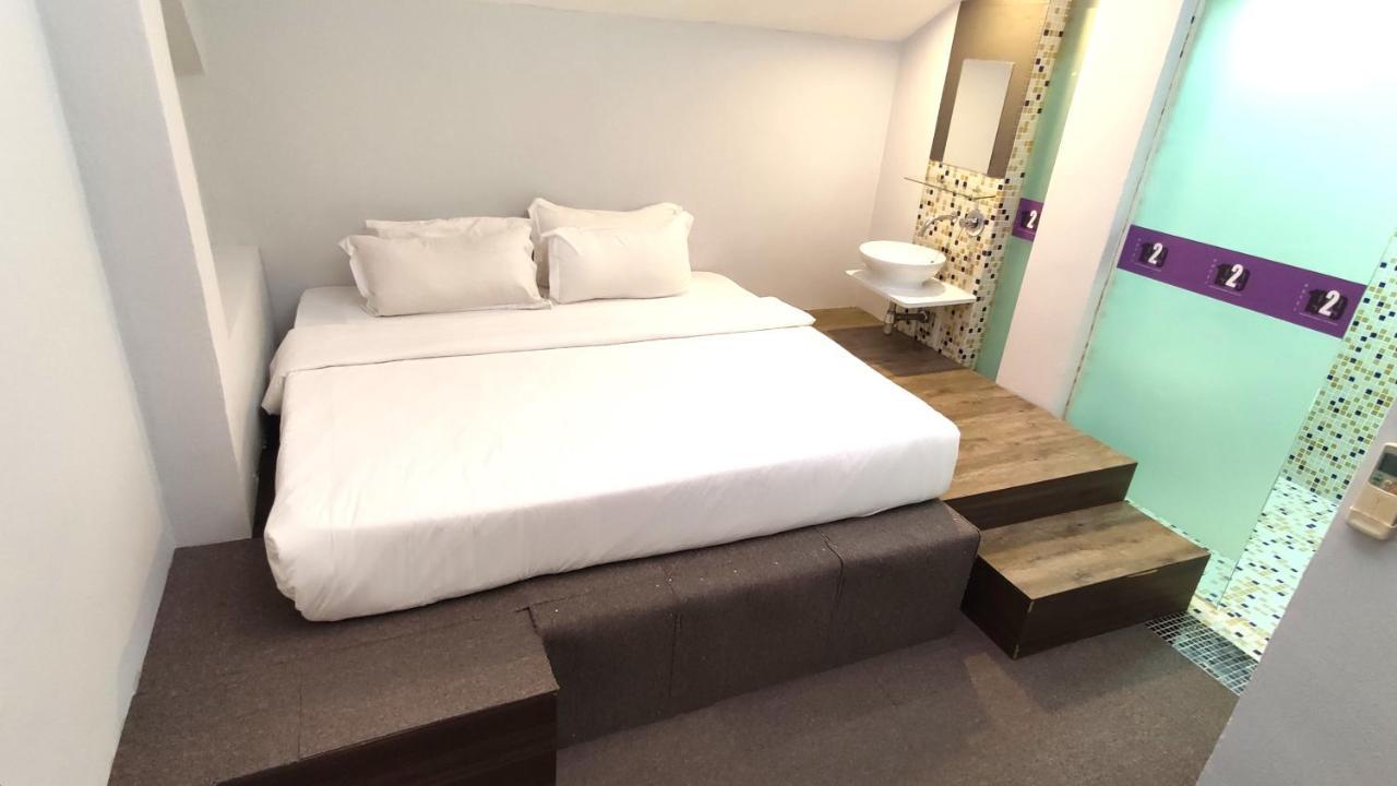 1929 Hotel 3*